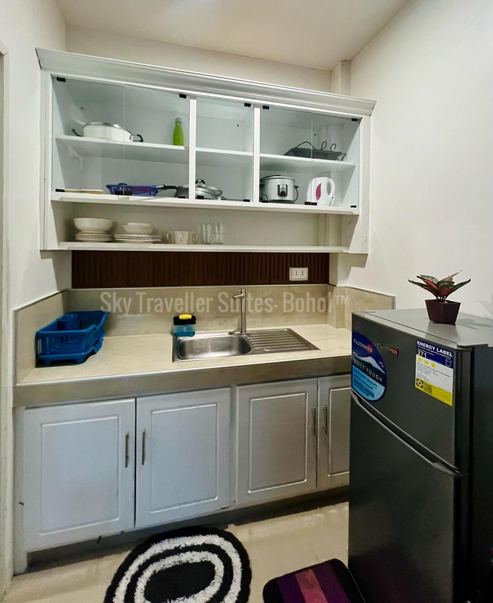 Sky Traveller Suites Panglao Exterior photo